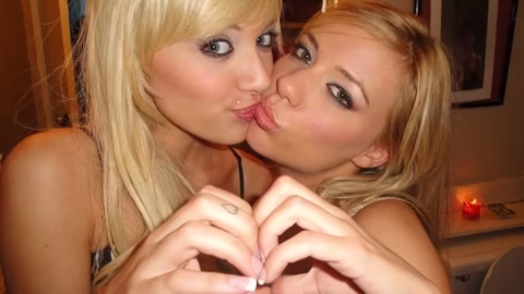 Pornpros – Blonde Sluts Practice Moves
