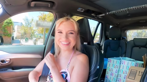 Bang – Maxie Mellow Fucks On The Side Of The Road