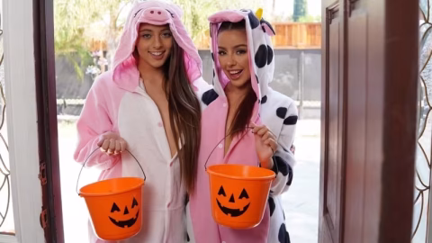 Blowpass – Best Fucktober Halloween Scenes