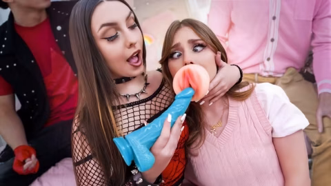 Reptyle – Violet Turns Lucys Mouth Into a Personal Pocket Pussy Cam Girl Swap