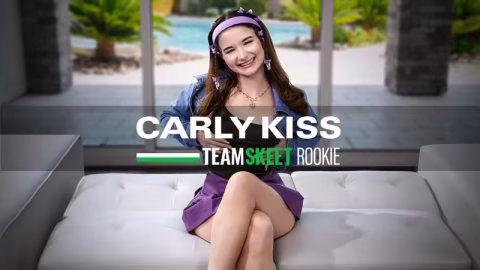 Reptyle – Newcomer Alert High Risk of Falling in Love With Carly Kiss Carly Kiss Debut