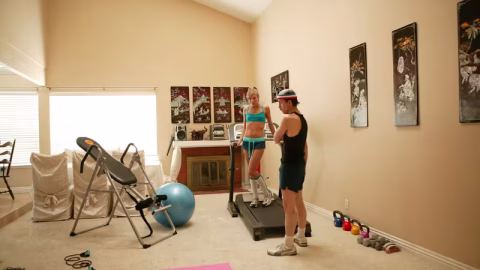 Pornpros – Geezer Scores An Attractive Gym Instructor