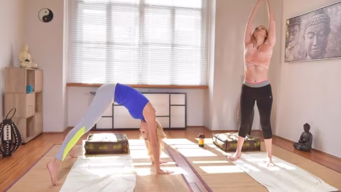 Pornworld – Pussy Licking Yoga Babes