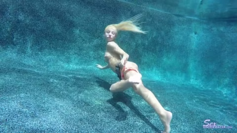 Sexunderwater – Kenzie Reeves Uw Model Training Pt2