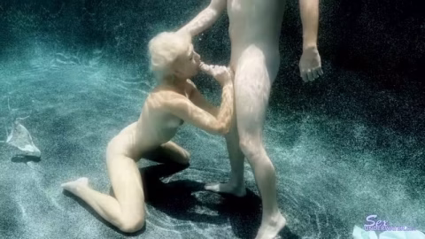 Sexunderwater – Suck You