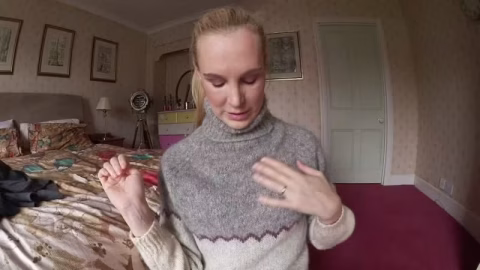Ariel Anderssen – Aunties Sweaters Drive You Wild