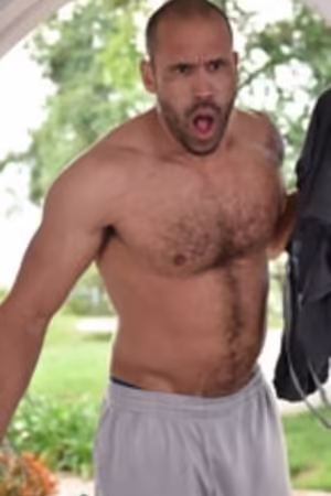 Karlo Karrera